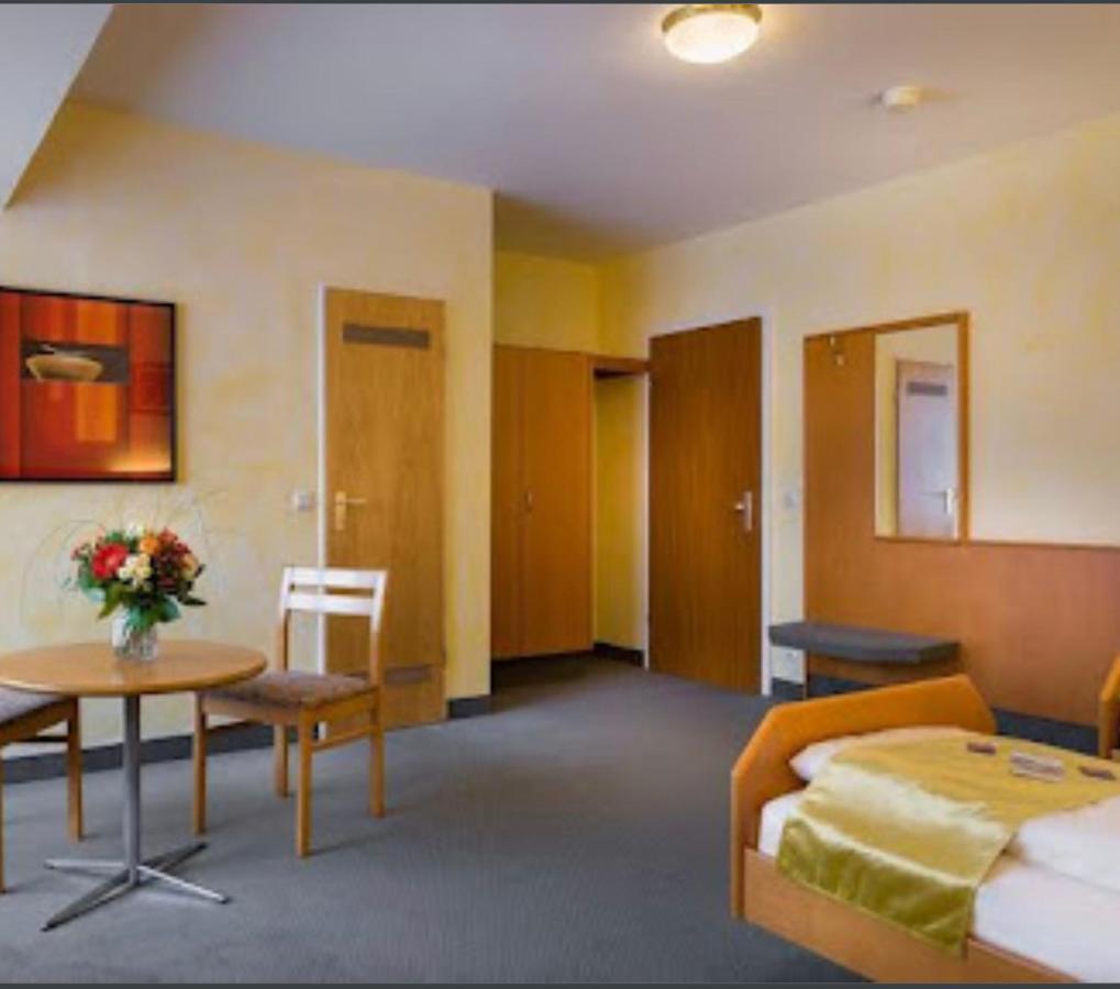 كارلسروه Mc Hotel المظهر الخارجي الصورة