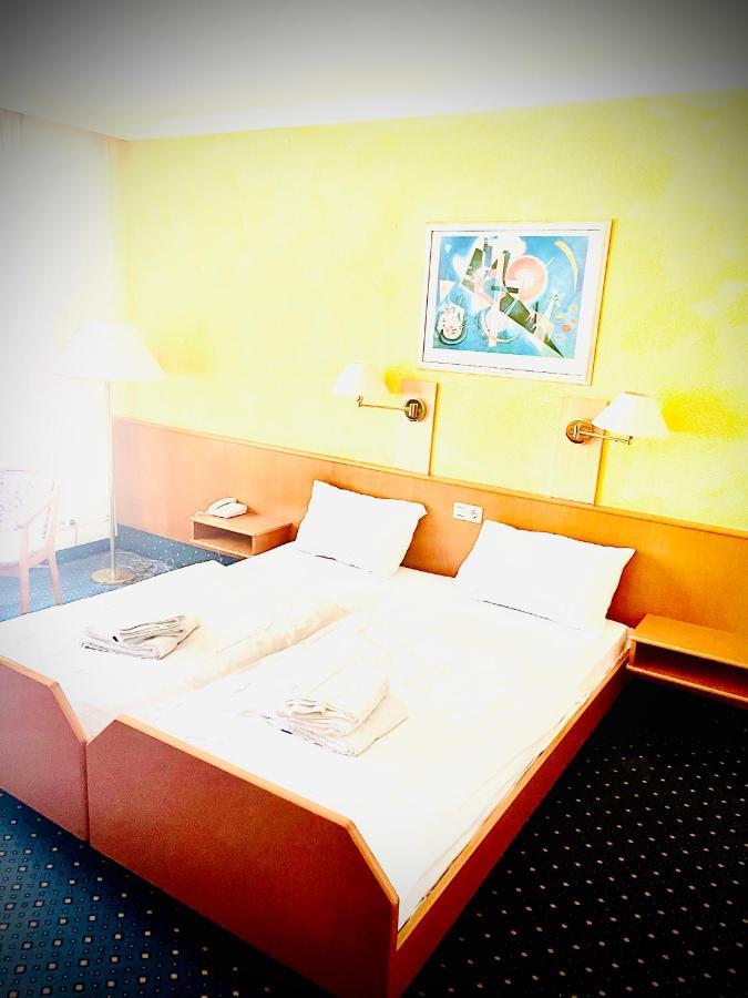 كارلسروه Mc Hotel المظهر الخارجي الصورة