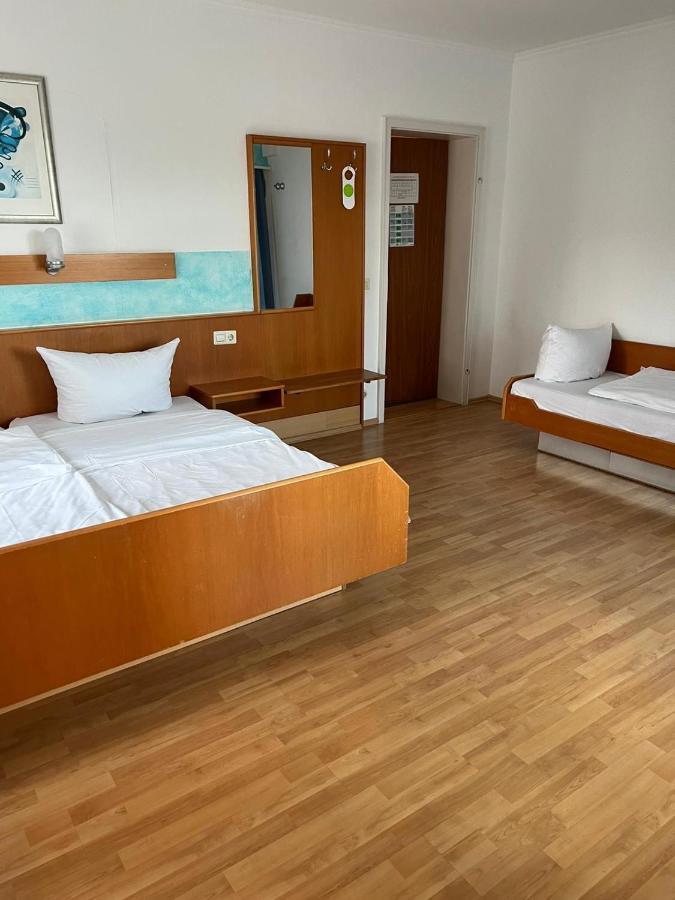 كارلسروه Mc Hotel المظهر الخارجي الصورة